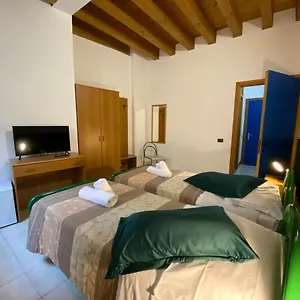 Casa Santa Caterina E Sant Antonio Gasthof